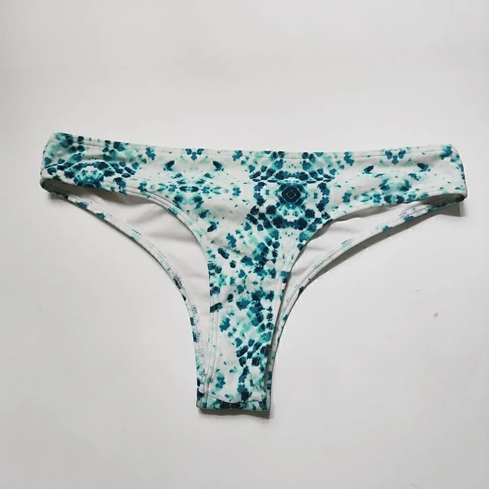 Hollister Swim Blue & White Tie Dye Bikini Size 36B Top & Large Bottom